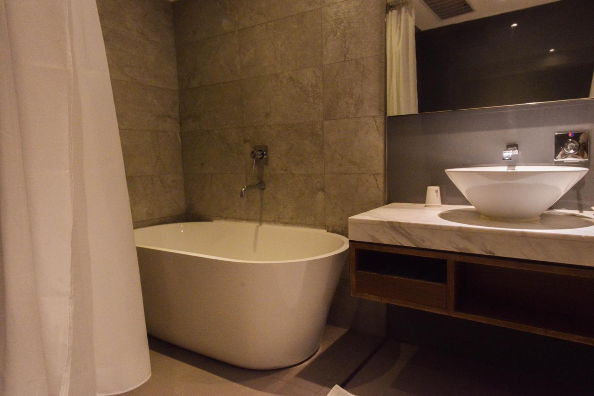 新麗旅店 Newful 3* Taipei