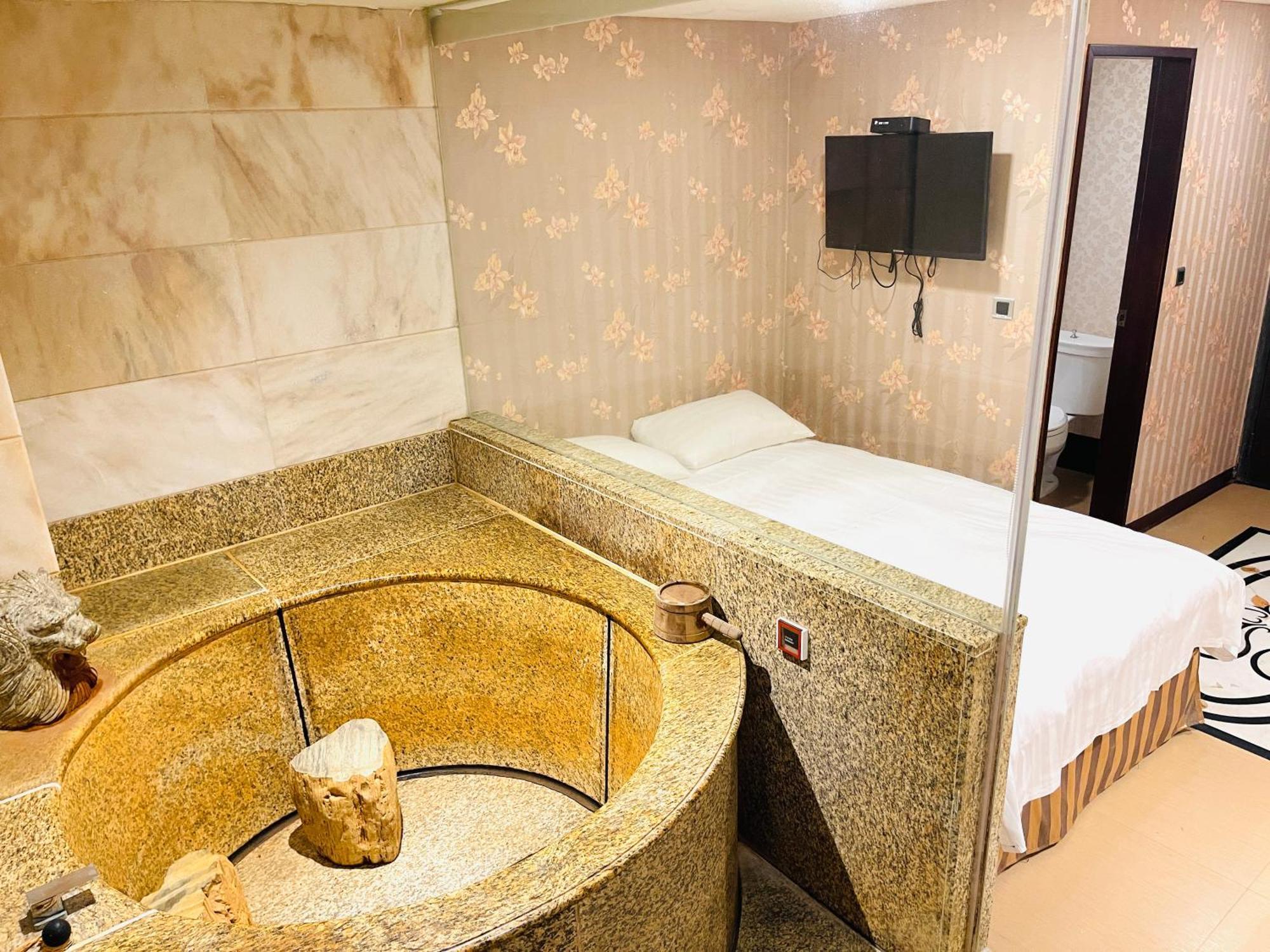 Grand Pleasure Spring Hotel Taipei
