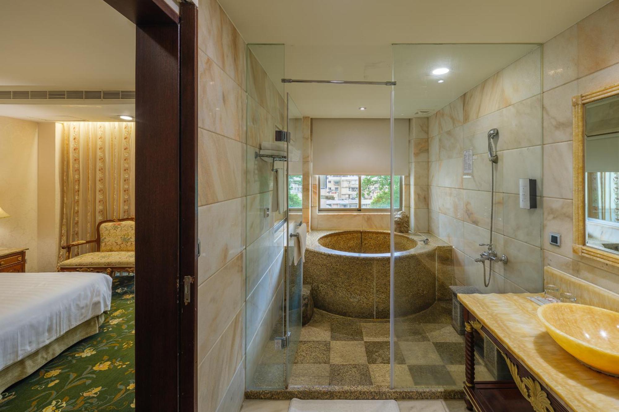 Hotel Grand Pleasure Spring