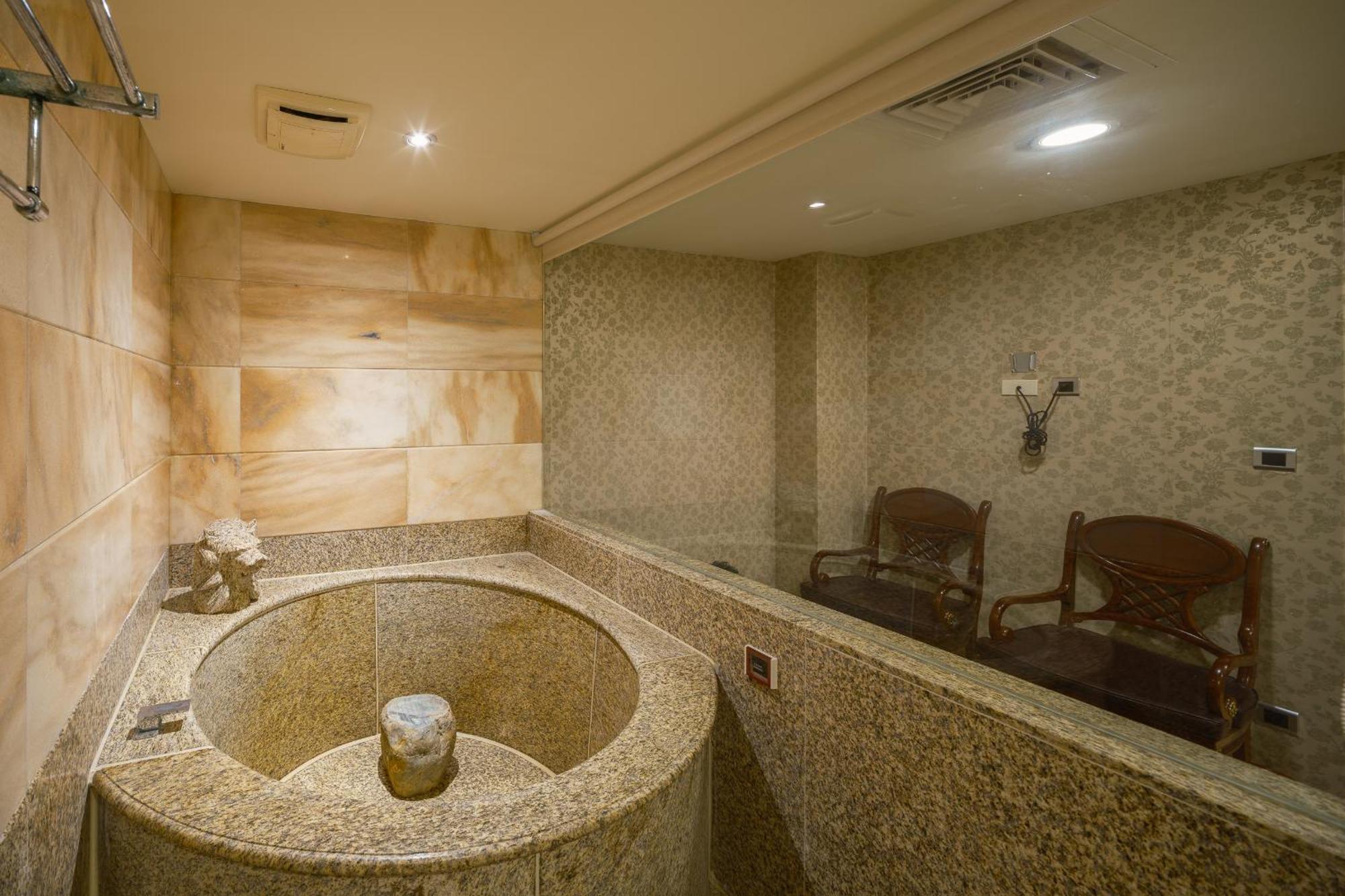 Hotel Grand Pleasure Spring