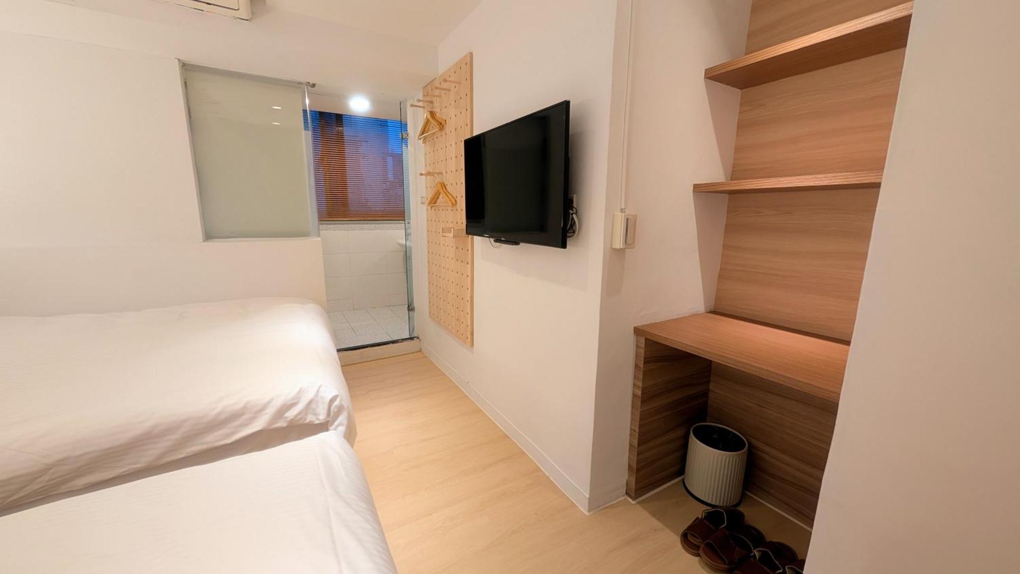 Yen Hostel *