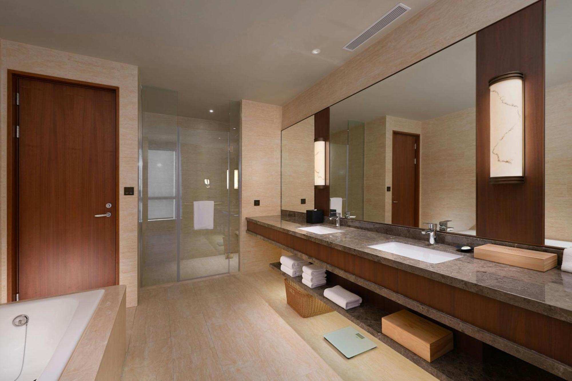 Hotel Courtyard By Marriott 5*