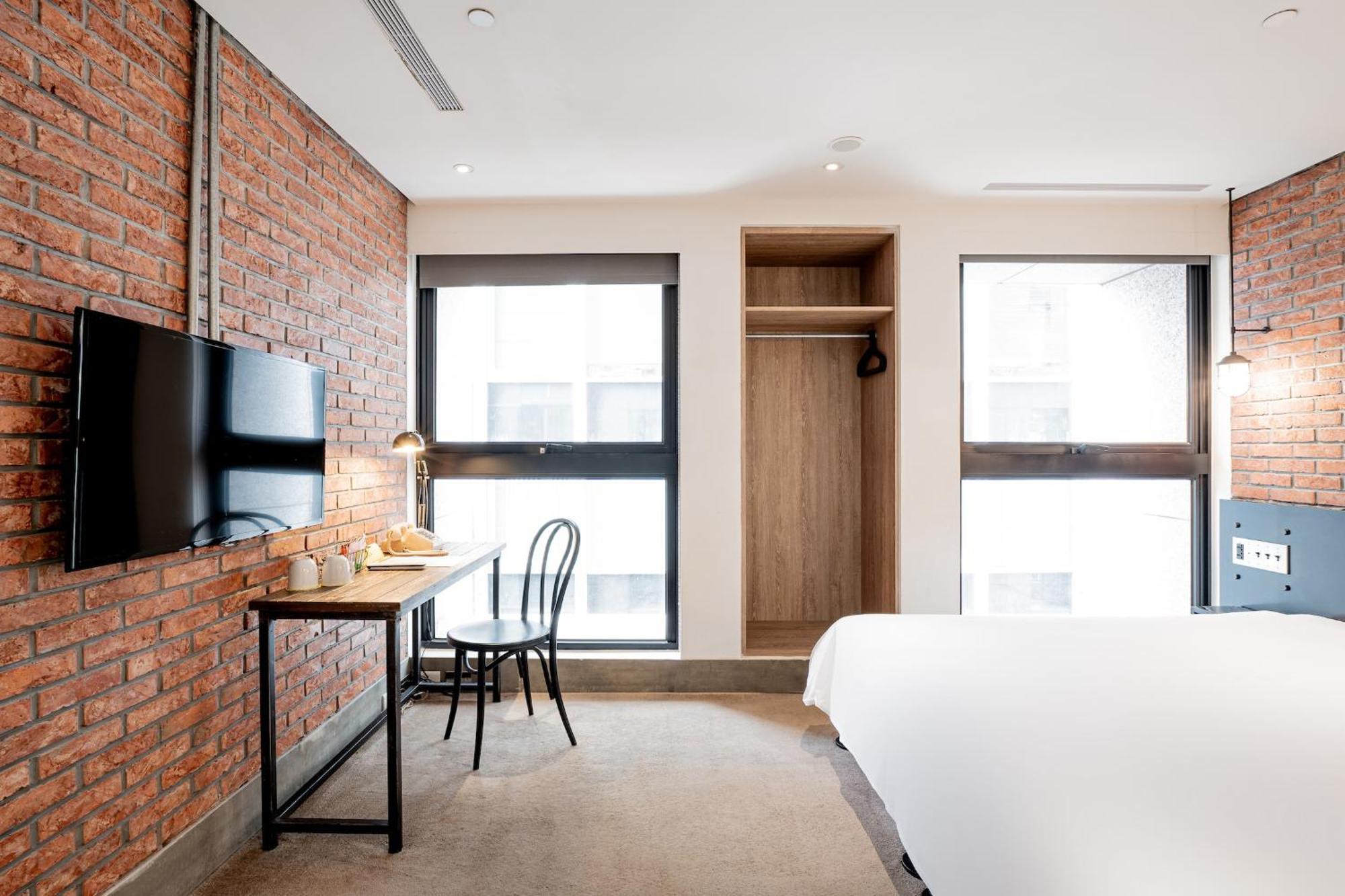 Check Songjiang Hotel Taipei