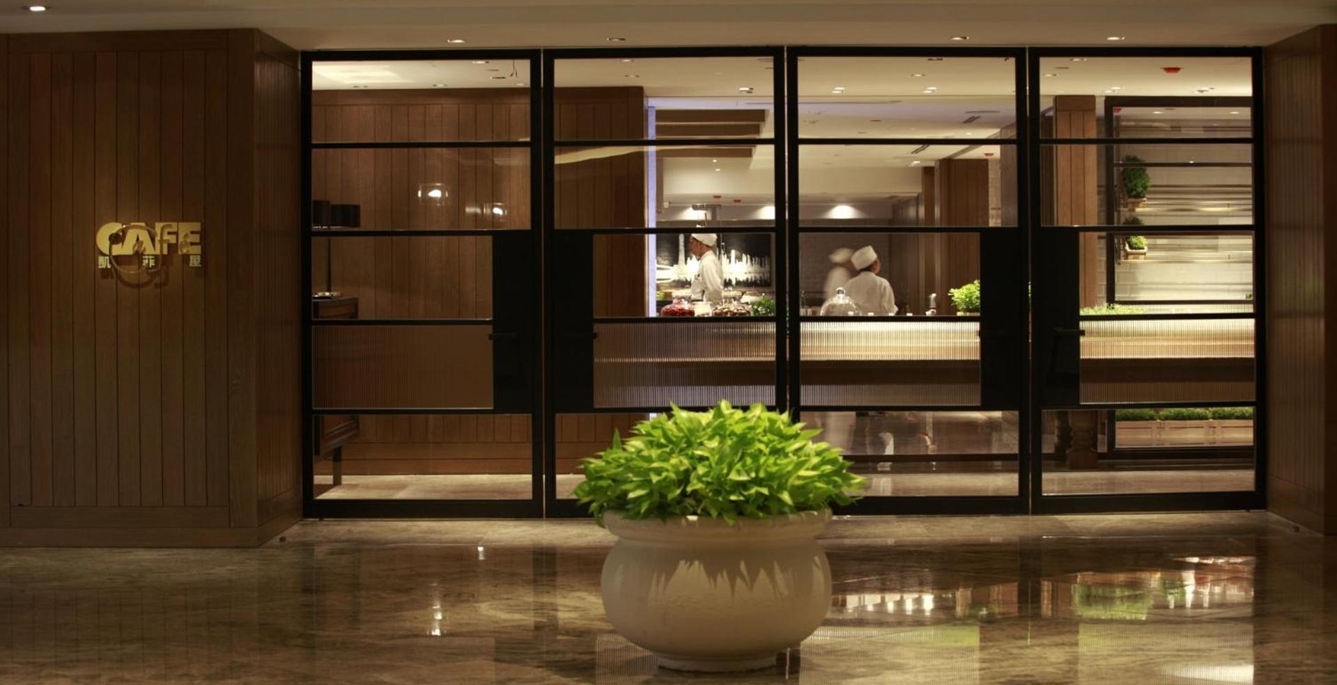 Grand Hyatt Hotel