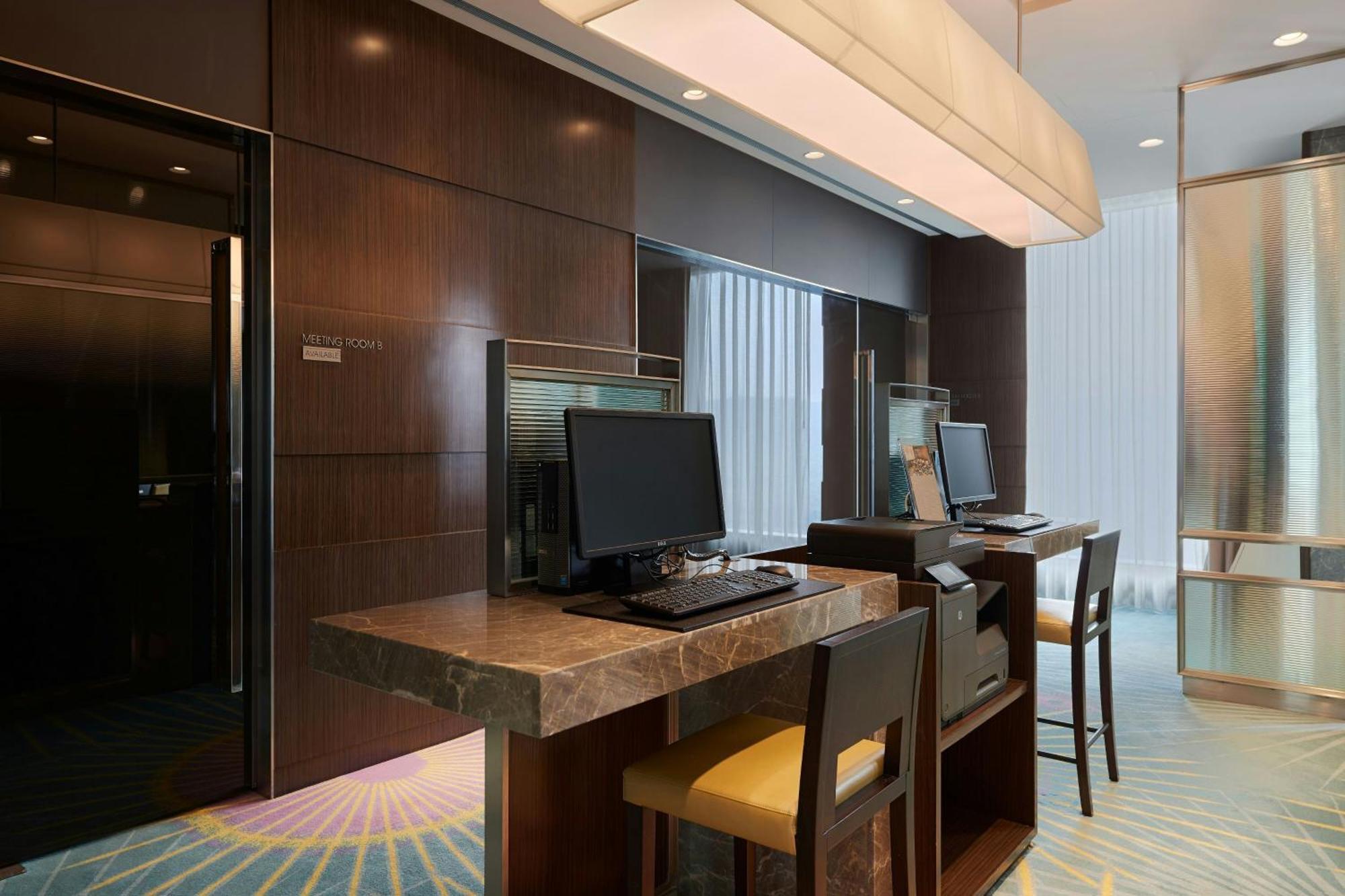 Courtyard By Marriott Taipei