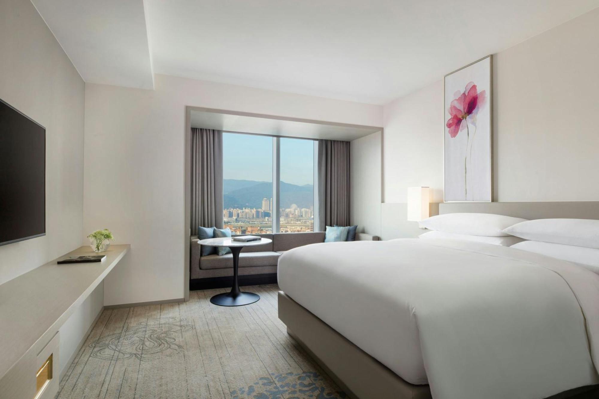 Courtyard By Marriott Downtown 4*