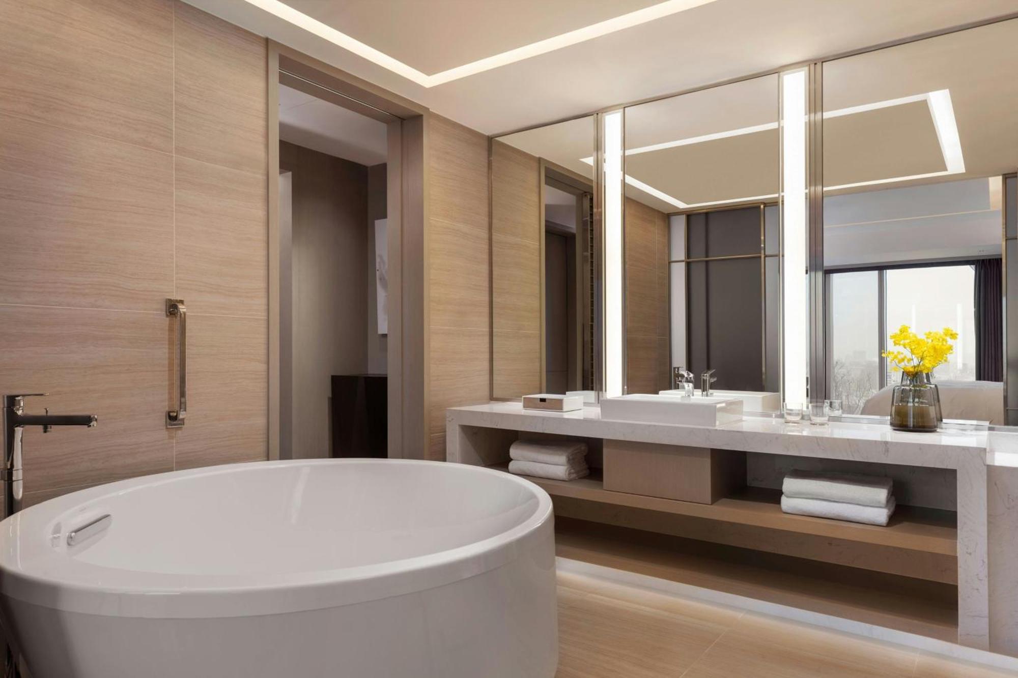 Hotel Courtyard By Marriott Downtown 4*