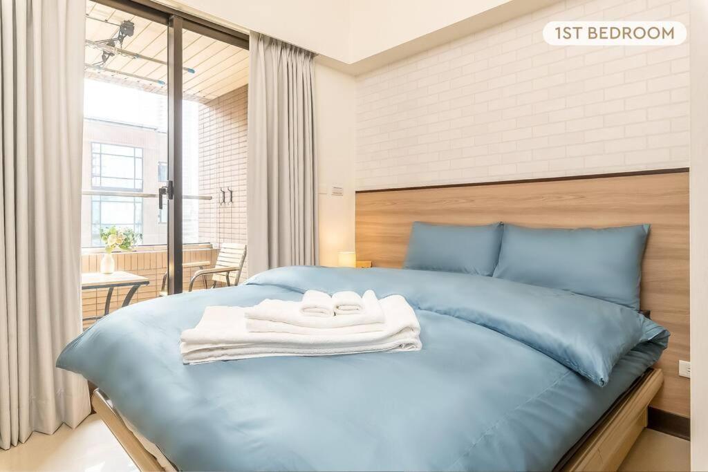 New Building 2b1blk Workspace Main Station • 新大樓 台北車站 2房1衛 客廳廚房 工作空間 Apartment