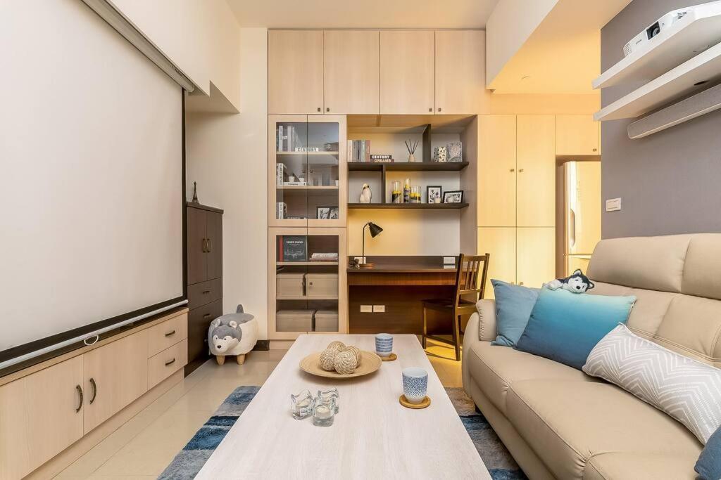 New Building 2b1blk Workspace Main Station • 新大樓 台北車站 2房1衛 客廳廚房 工作空間 Apartment Taipei