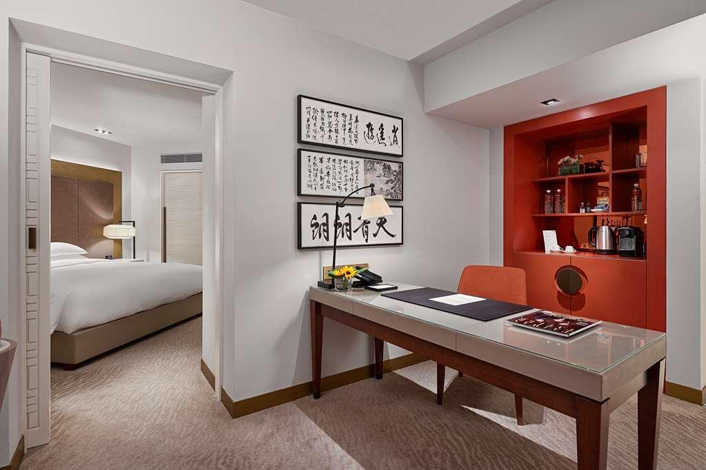 Grand Hyatt Hotel 5*