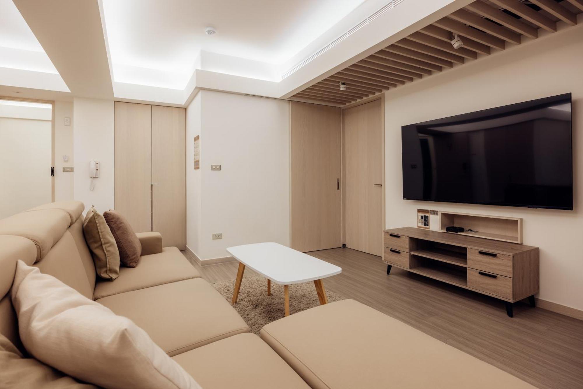 2b1bldk Zhongxiao Dunhua, Ultra Center • 2房1衛 客廳廚房 忠孝敦化 黃金地段市中心