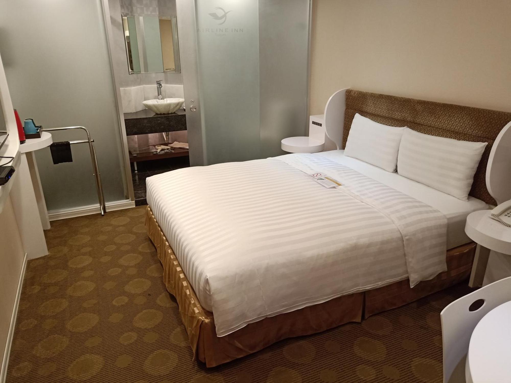 Hotel Ximen Airline