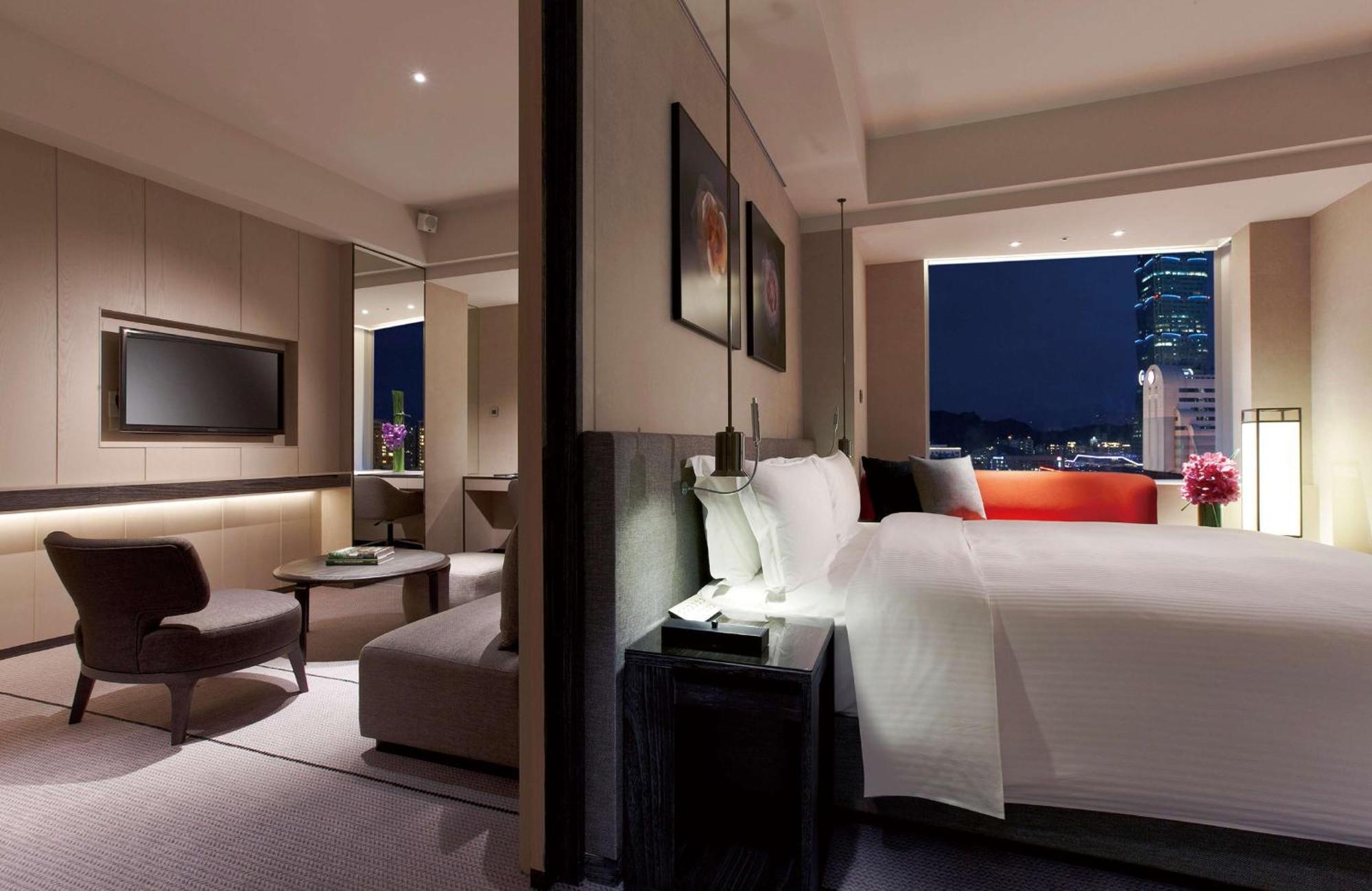 Humble House Taipei, Curio Collection By Hilton