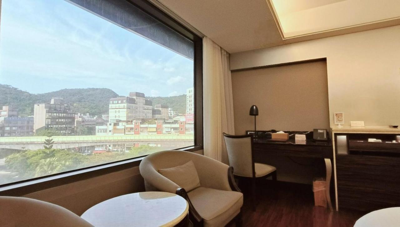 S Aura Hotel 4*