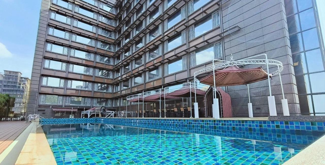 Hotel S Aura 4*