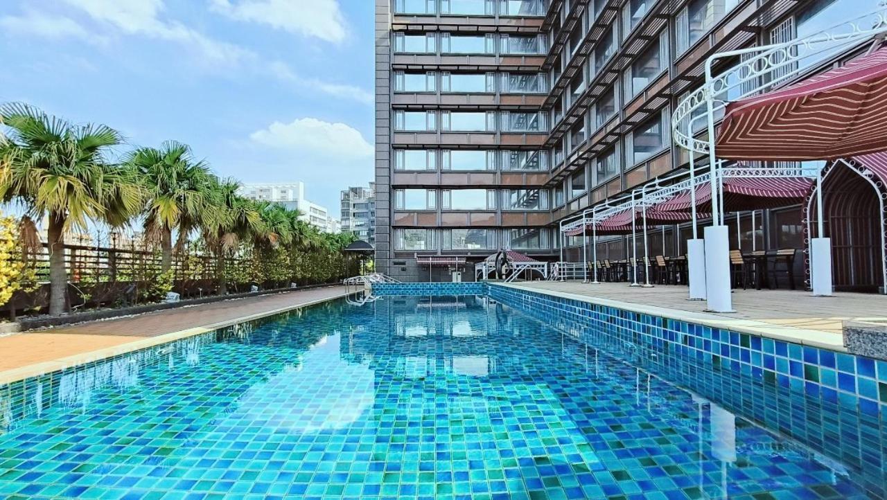 Hotel S Aura 4*