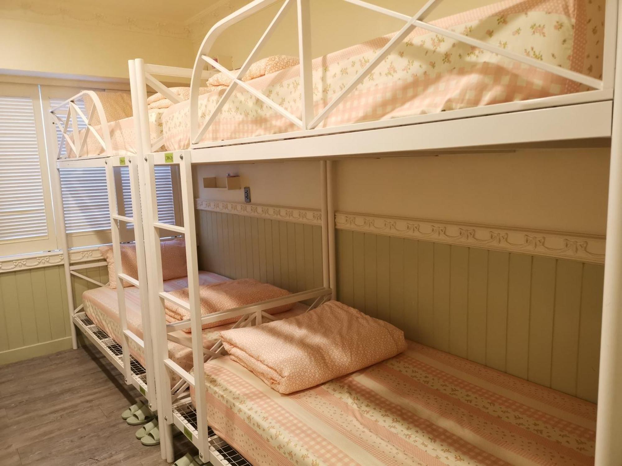 Hostel 橙舍二館 Tw 2 *