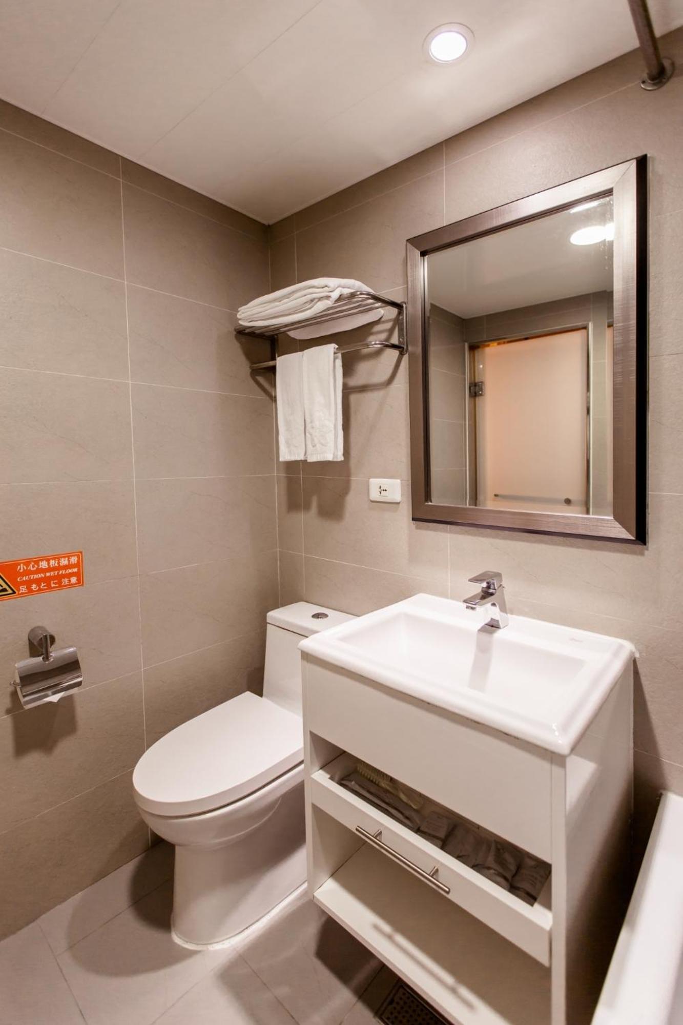 Hotel Hub Ximen-inn Kunming 3*