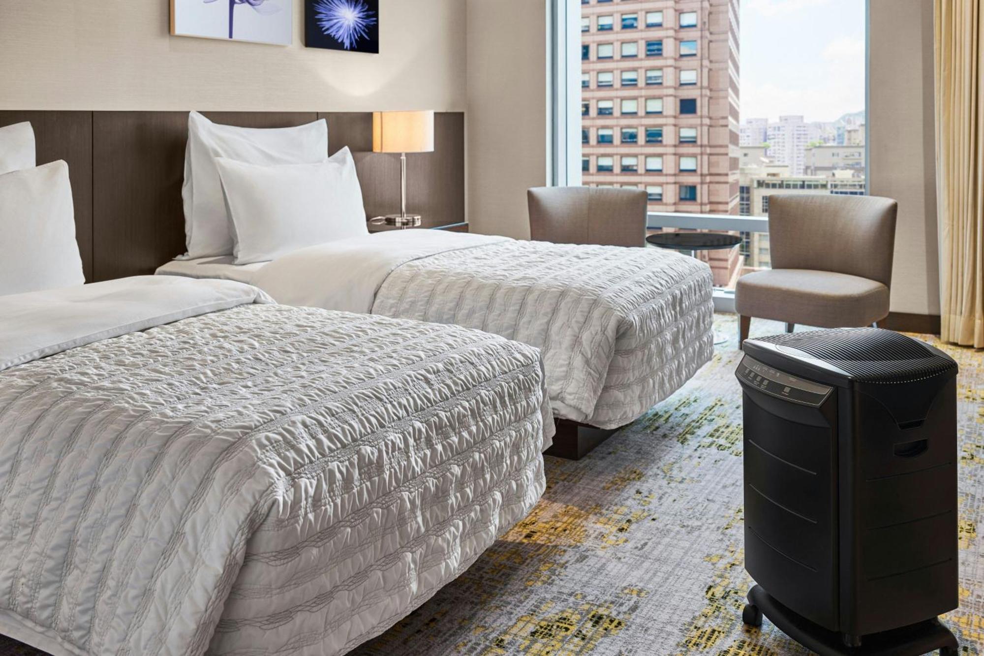 Le Meridien Hotel 5*