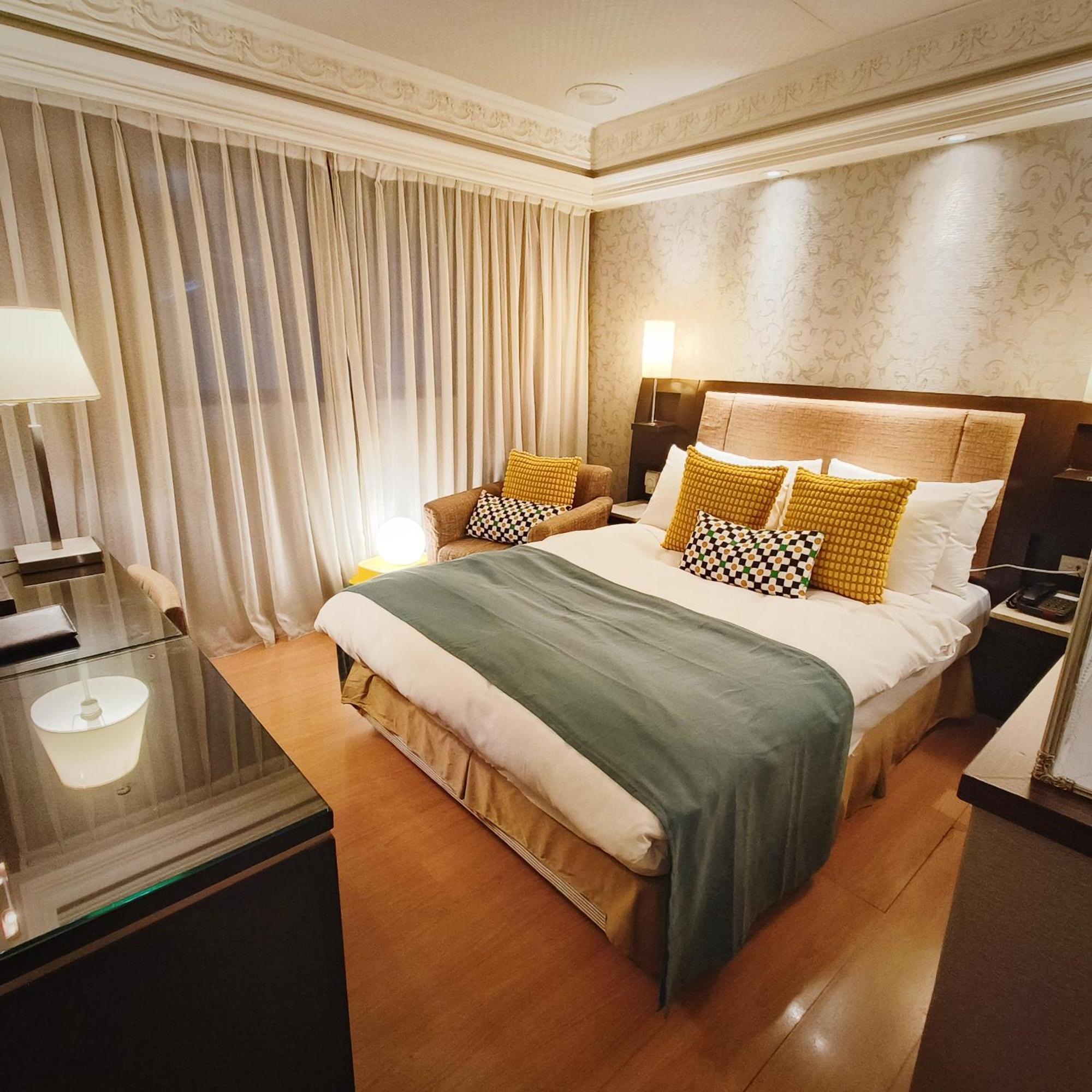 Deja Vu Hotel 3*