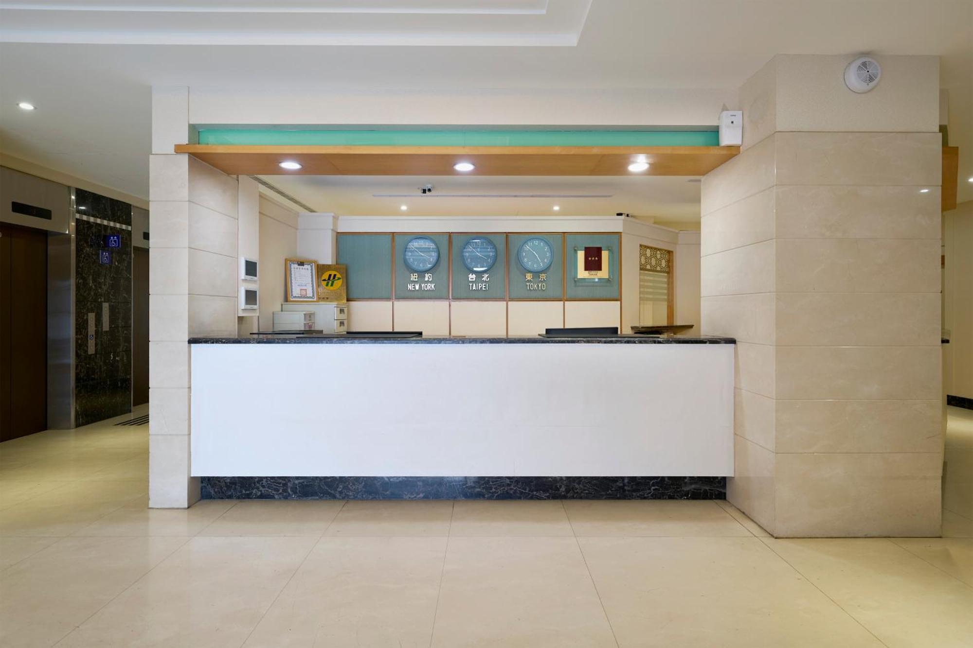 Hotel 華麗大飯店ferrary 3*