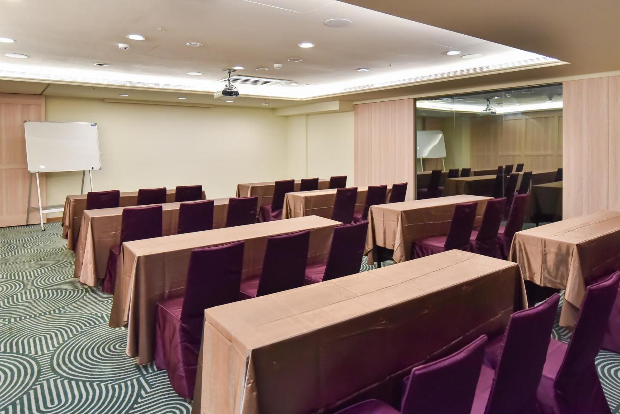 Hotel Holiday Inn Express Taipei Train Station By Ihg Taipei