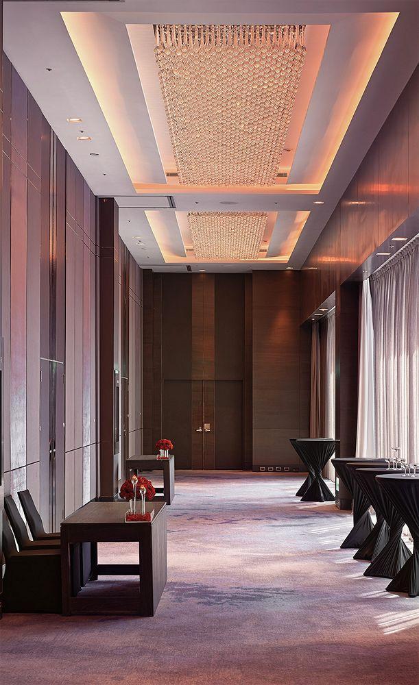 Humble House Taipei, Curio Collection By Hilton