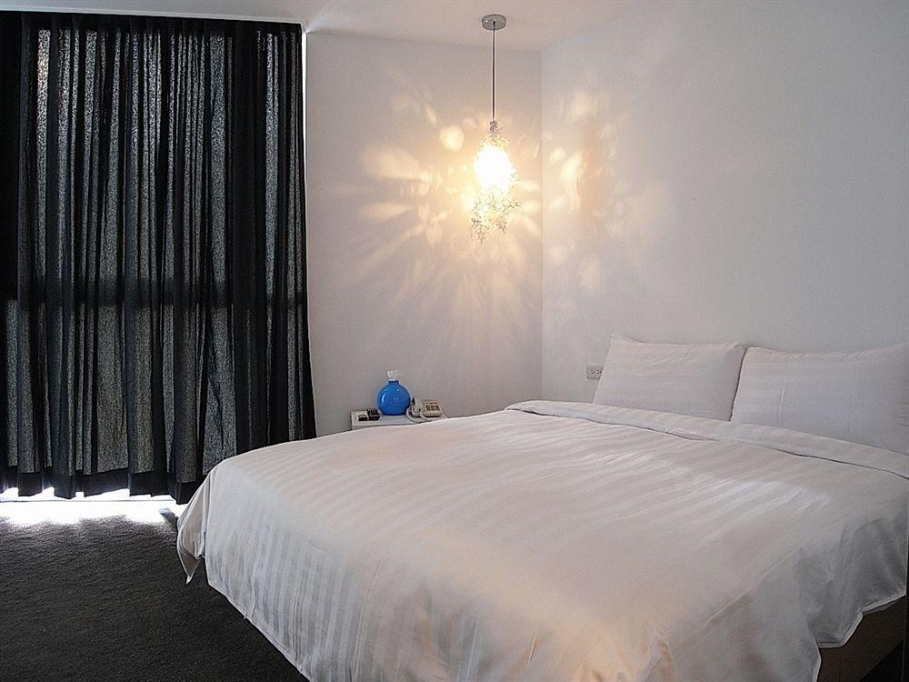 Ulysses Main Station Hotel 3*