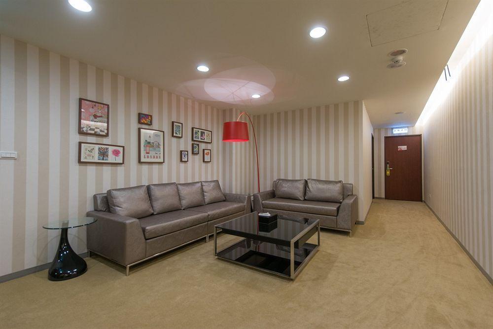 Hotel Royal Rose Station 3*