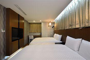 New - Main Station Hotel