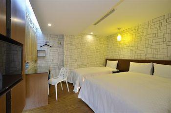 New - Main Station Hotel