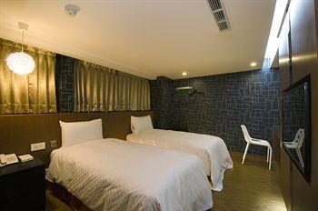 New - Main Station Hotel