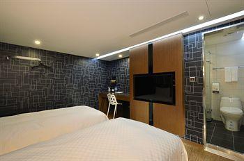 New - Main Station Hotel