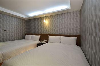 New - Main Station Hotel
