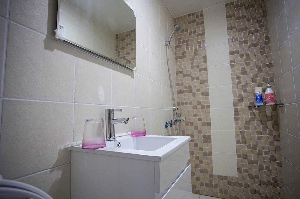 Nangang Station Hostel