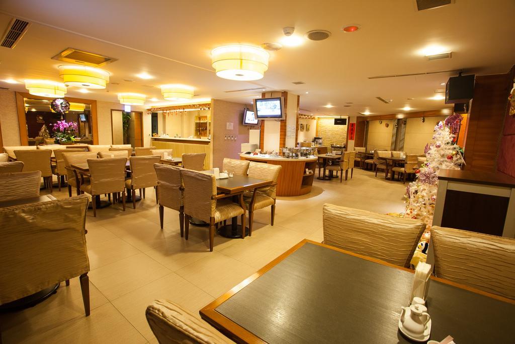 Hotel Rich Garden