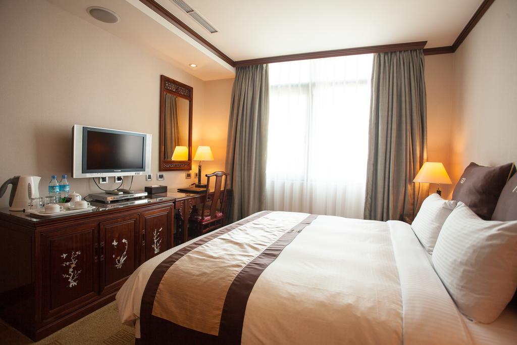 Rich Garden Hotel 3*