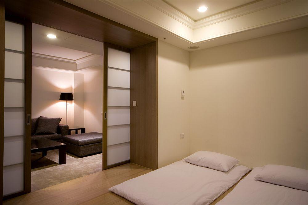 Longbon Beitou Resort