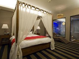 Golden Hot Spring Hotel