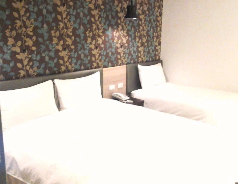 Queens Ii 3*