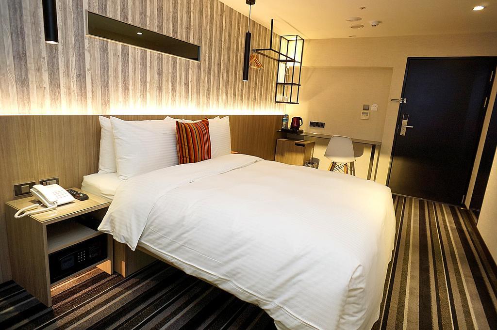 Via - Zhongxiao 3* Taipei