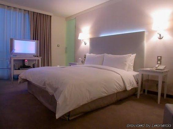 Ambience 3* Taipei