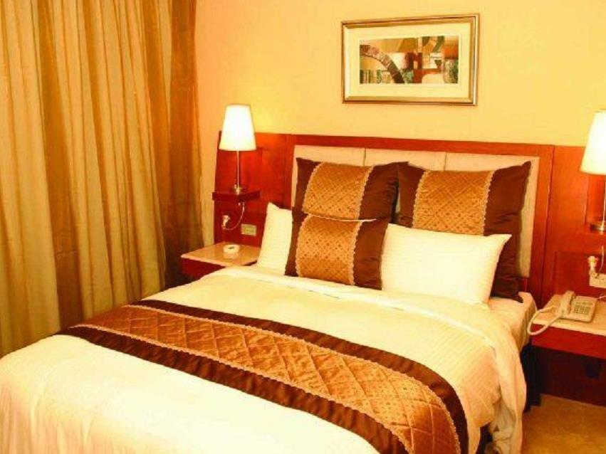 Elegance Hotel