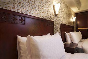 Royal Palace 4*