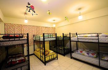 Jv's Hotel 2*