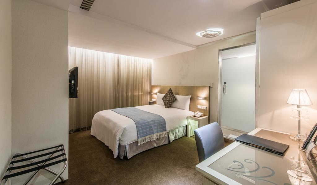 Forward Nangang Hotel