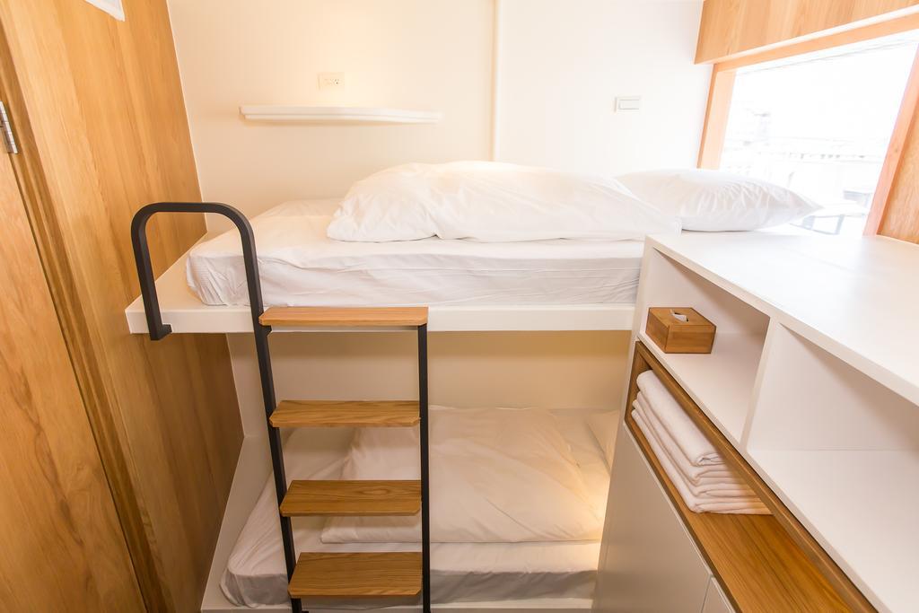 Capsule hotel Muiu Capsule