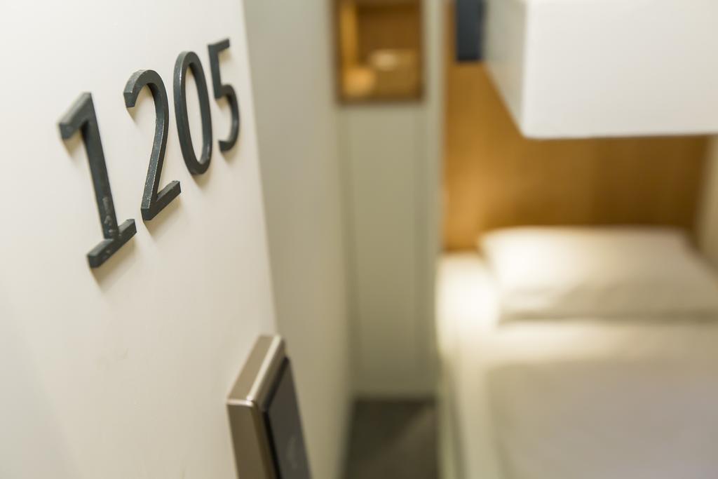Capsule hotel Muiu Capsule Taipei