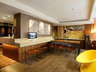 Orange Hotel-kaifong Penginapan