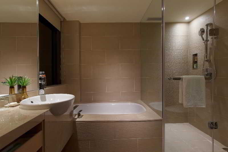 Hotel Cozzi Zhongxiao 4*
